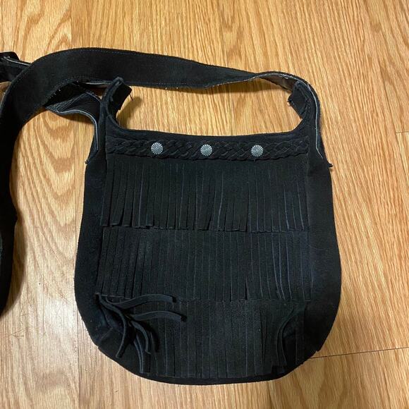 Minnetonka shoulder bag black fringe - Picture 2 of 6